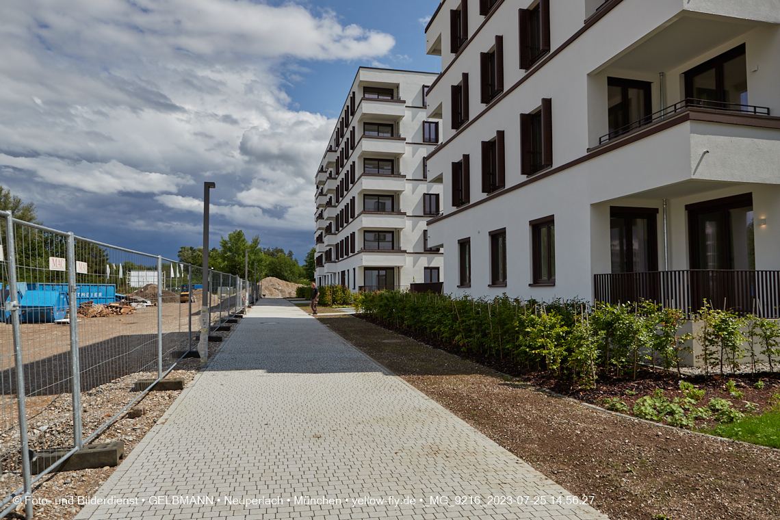 25.07.2023 - Rundgang im Alexisquartier in Neuperlach